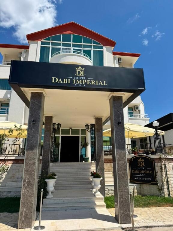 Hotel Dabi Imperial entrance in Donji Štoj near Velika Plaža