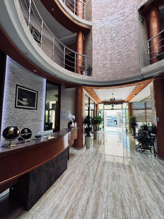 The open lobby staircase and seating area